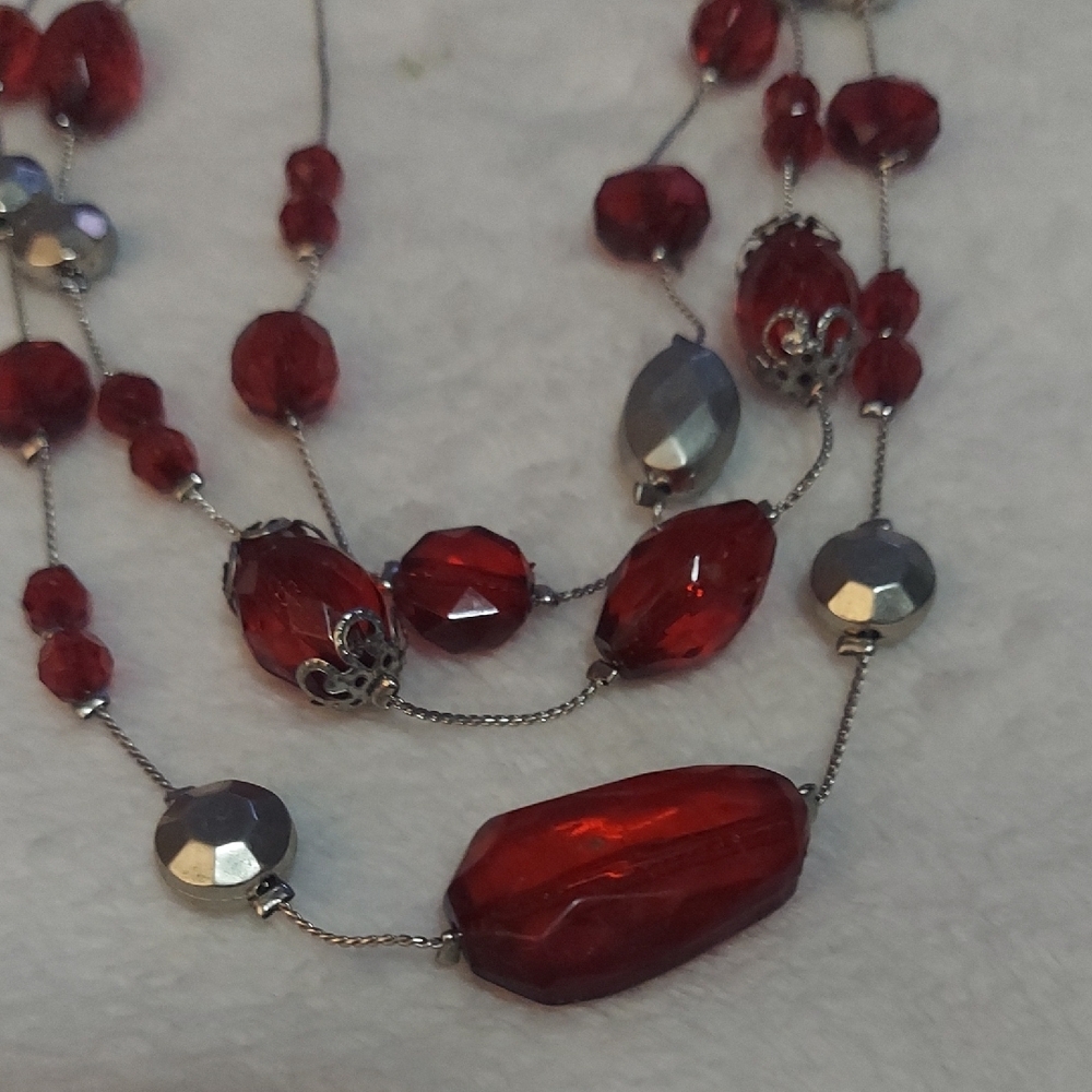 8/$10 Paparazzi Red and Silver Layered Necklace - Picture 5 of 5